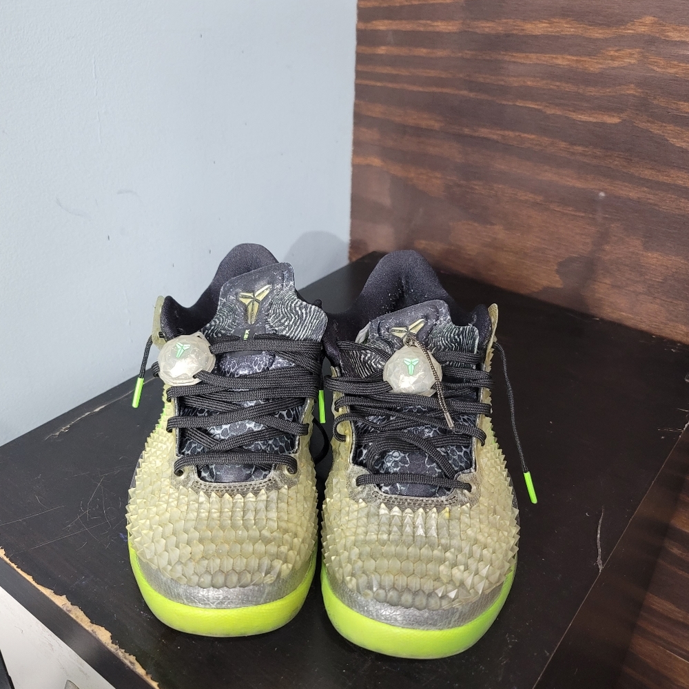 Kobe 8 system ss. 10.